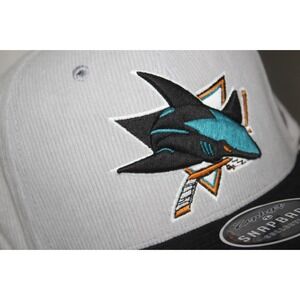 NWT Zephyr San Jose Sharks Light Gray Corduroy Snapback Hat - 3D Logo